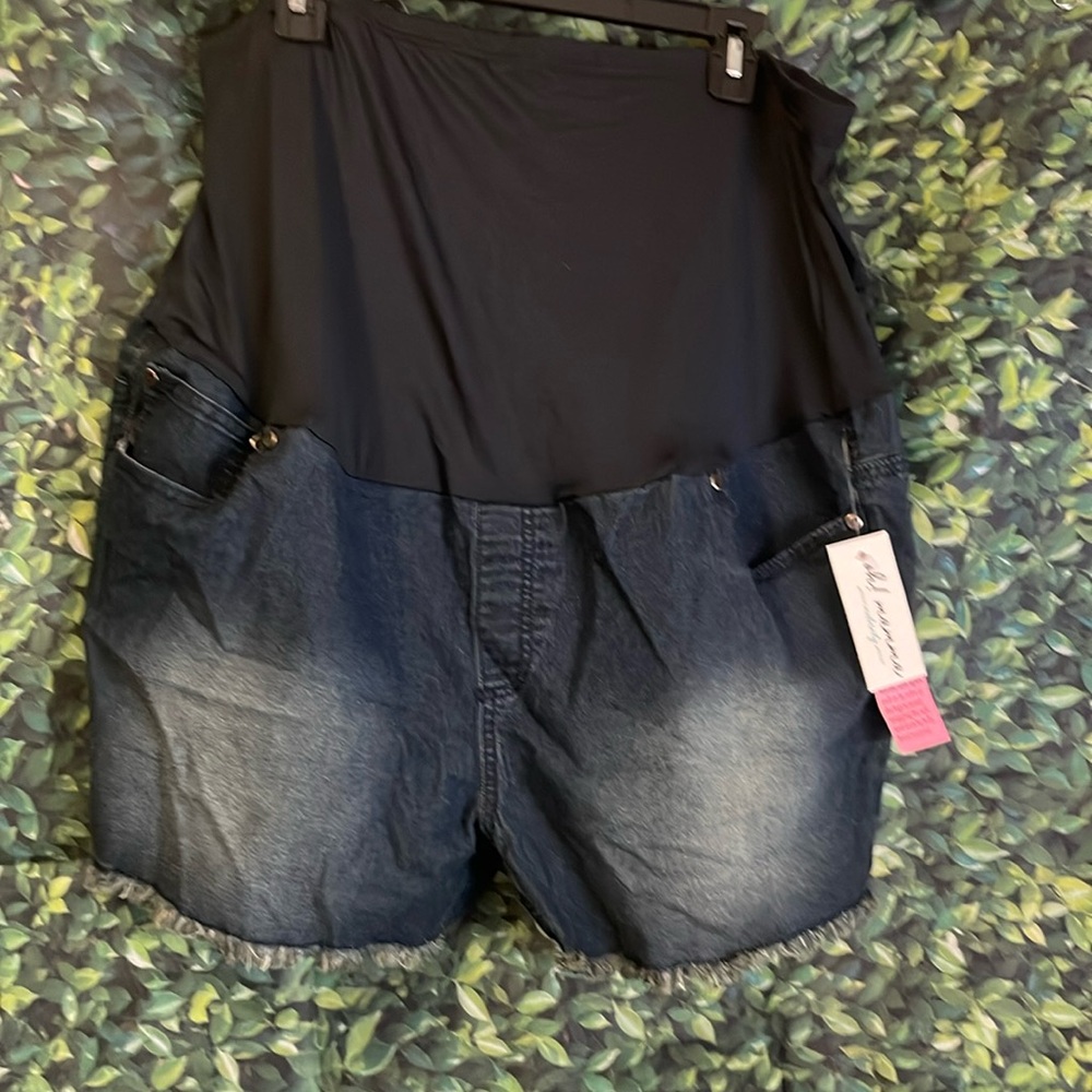Oh! Mamma maternity shorts